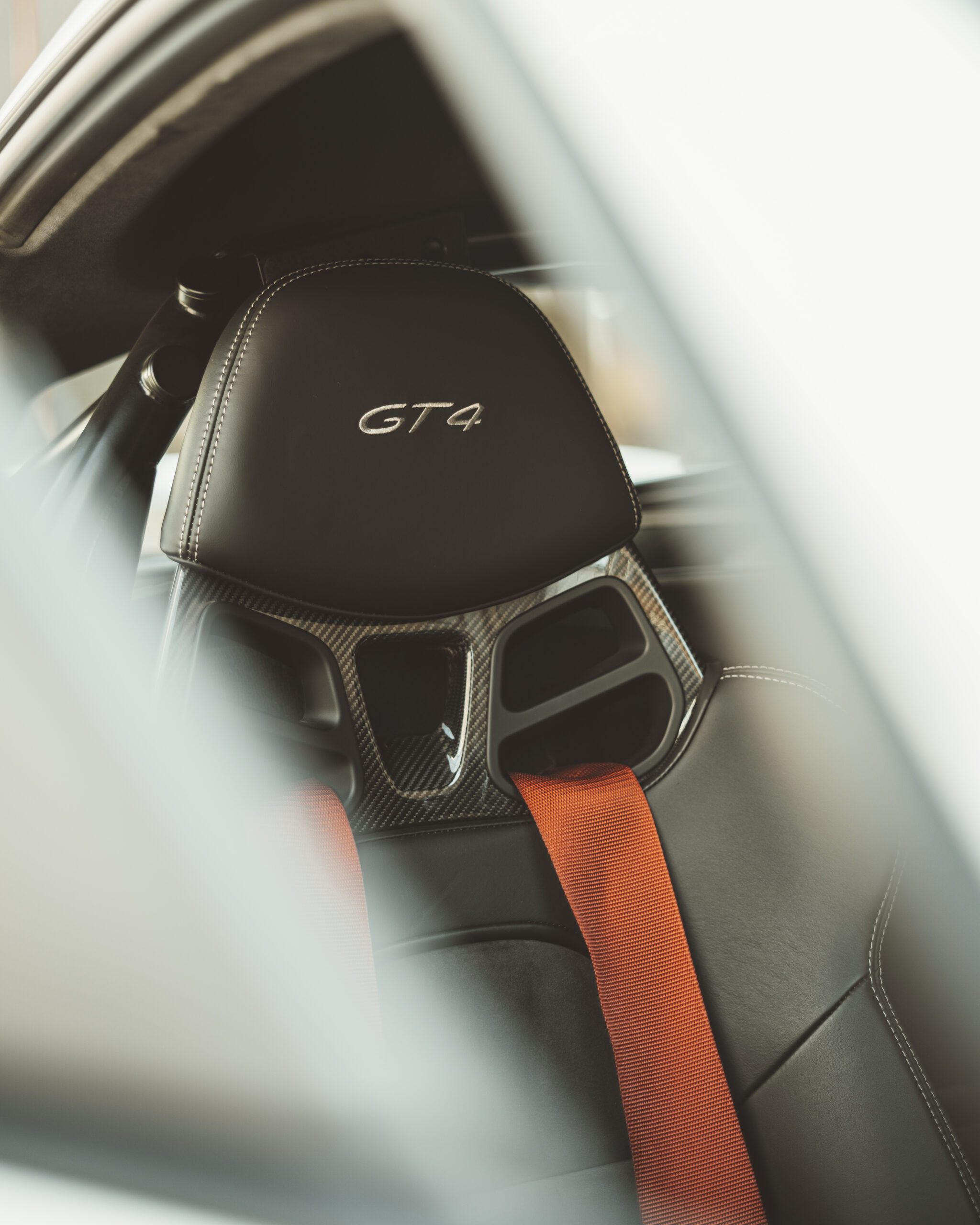 Detailaufnahme Ledersitz eines Porsche GT4
